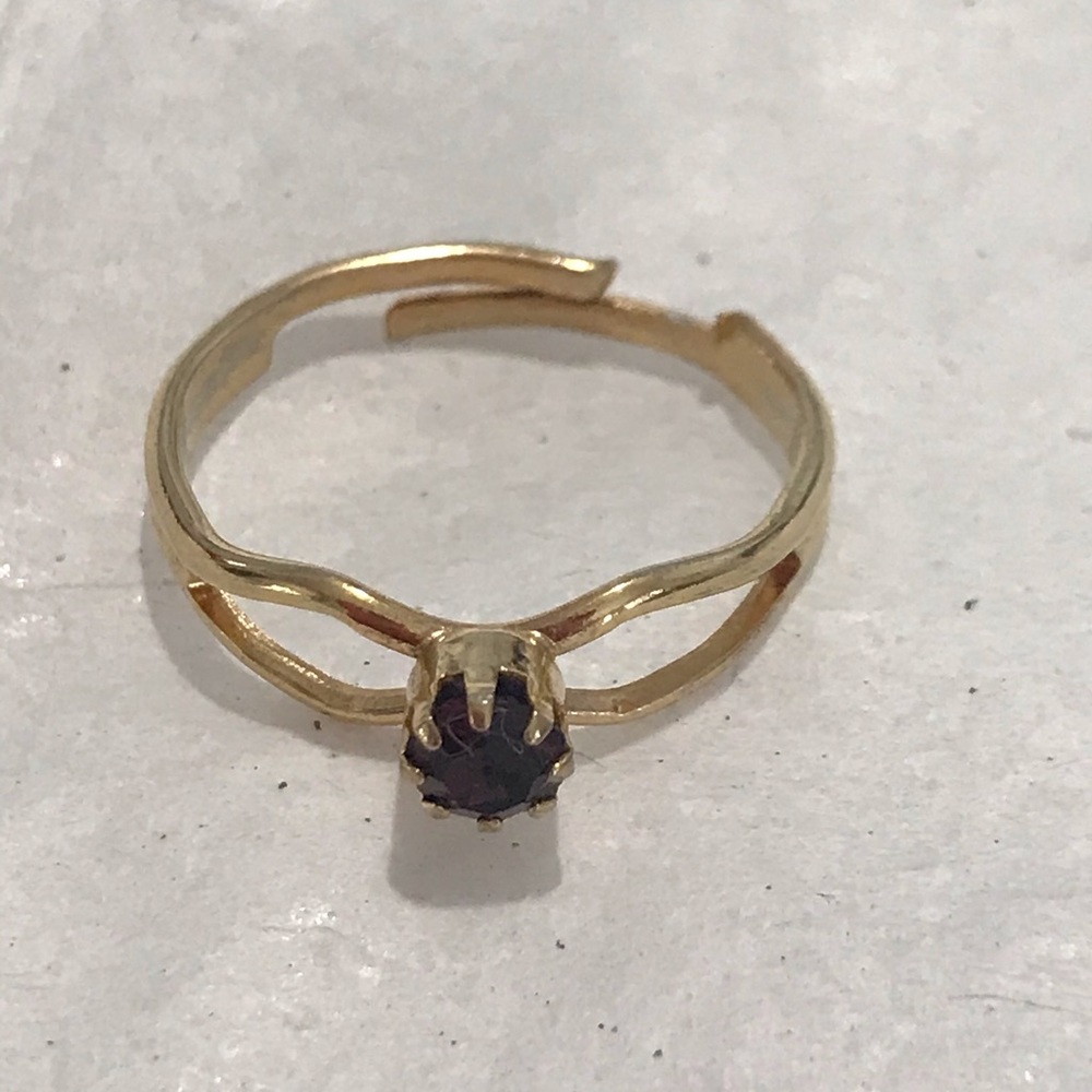 Ring, size 4 - Picture 7 of 7